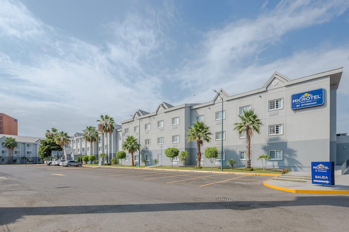 Microtel Inn & Suites by Wyndham Culiacan