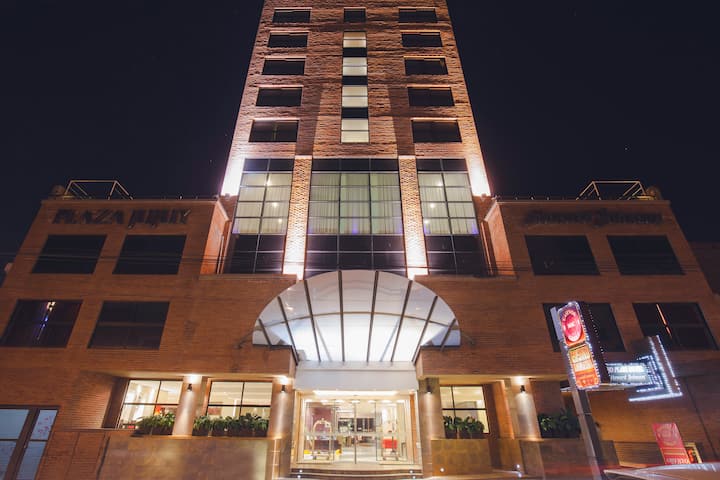 Howard Johnson by Wyndham Plaza Jujuy