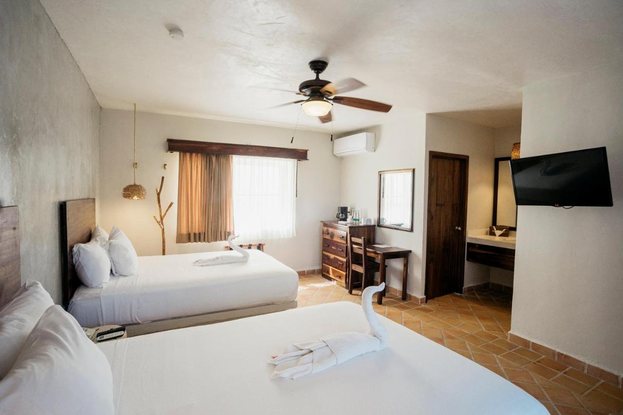 Petit Lafitte Beach Front Hotel & Bungalows