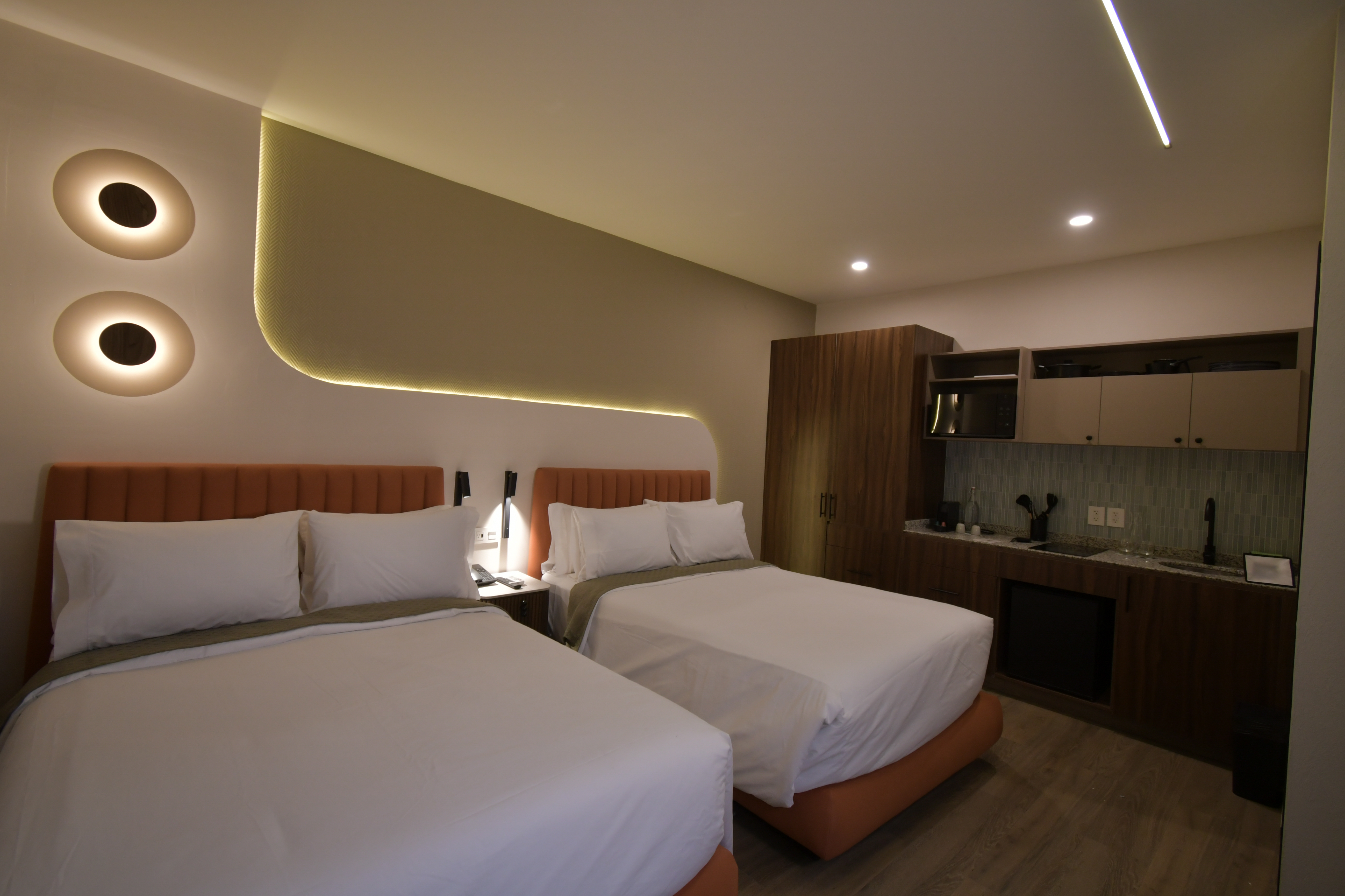 Satélite 2750 Hotel & Suites