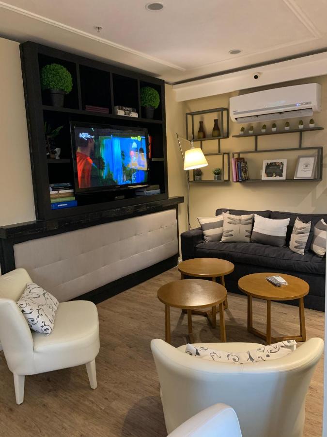 After Hotel Montevideo